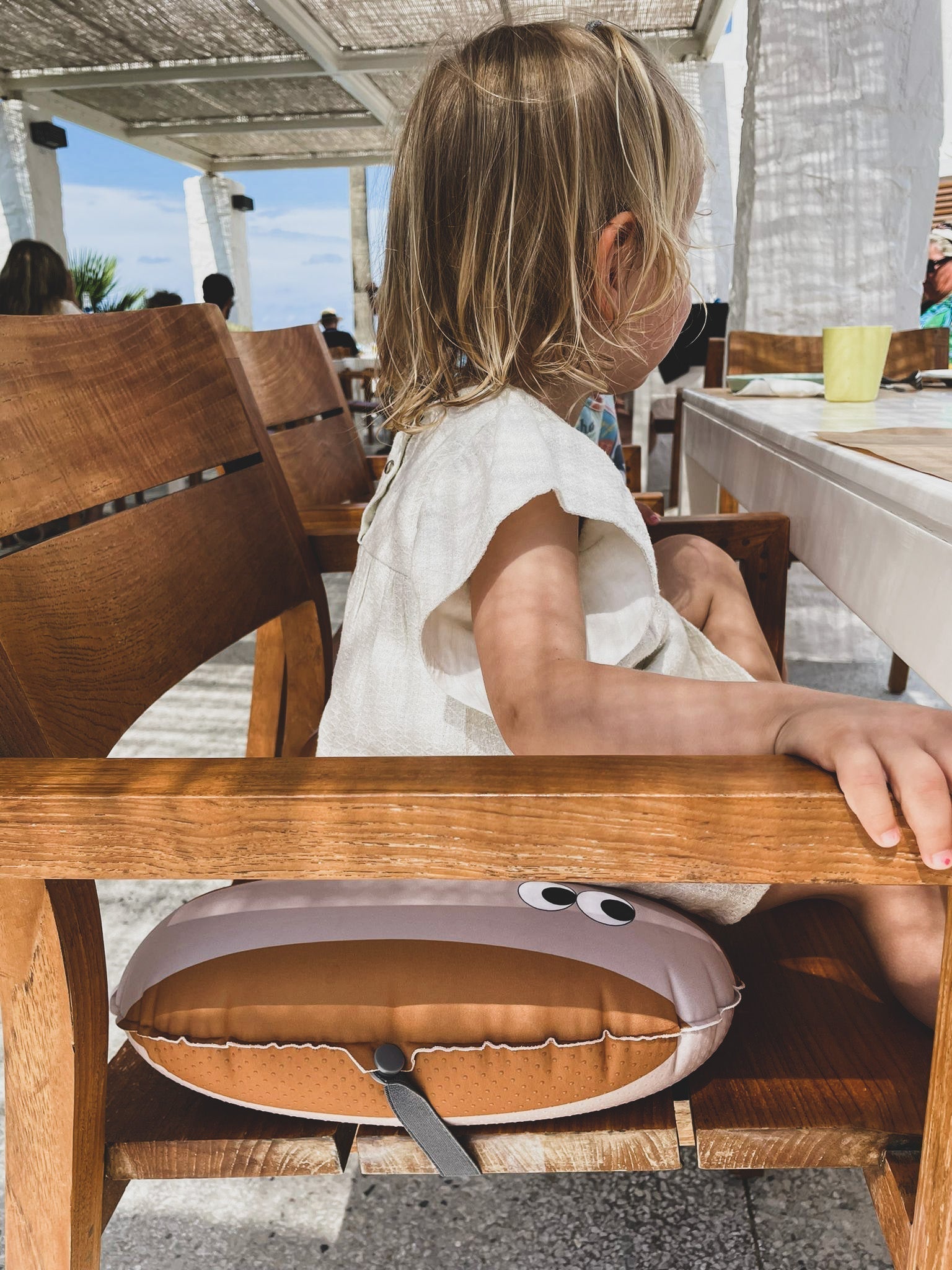 ✨ The Portable Booster Seat for Toddlers That Goes Everywhere 🎒🪑