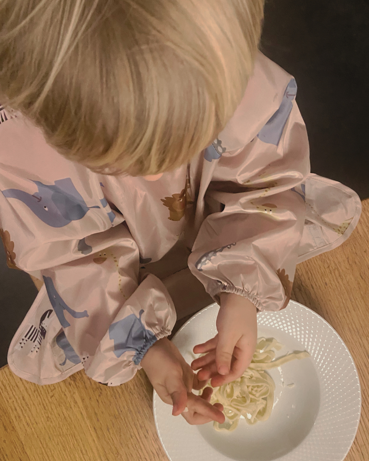 Baby-Led Weaning: First Foods, First Week, and What to Expect