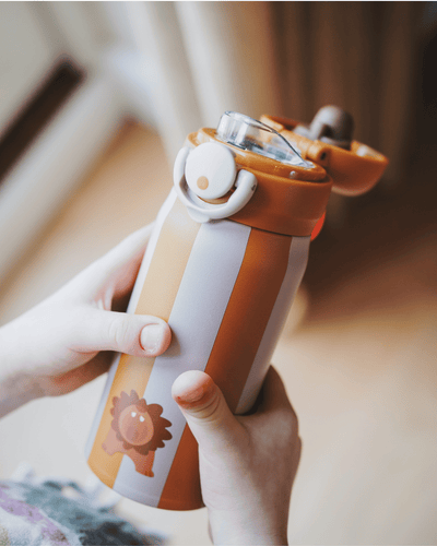 Striped 350 ml stainless steel water bottle for kids with a lion on – insulated and easy to carry