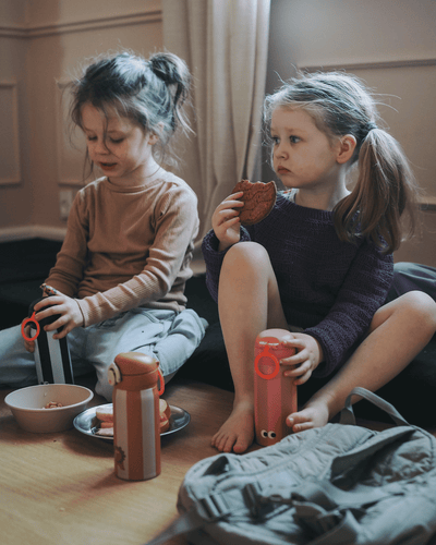 Insulated kids’ stainless steel water bottle – keeps drinks cold for hours