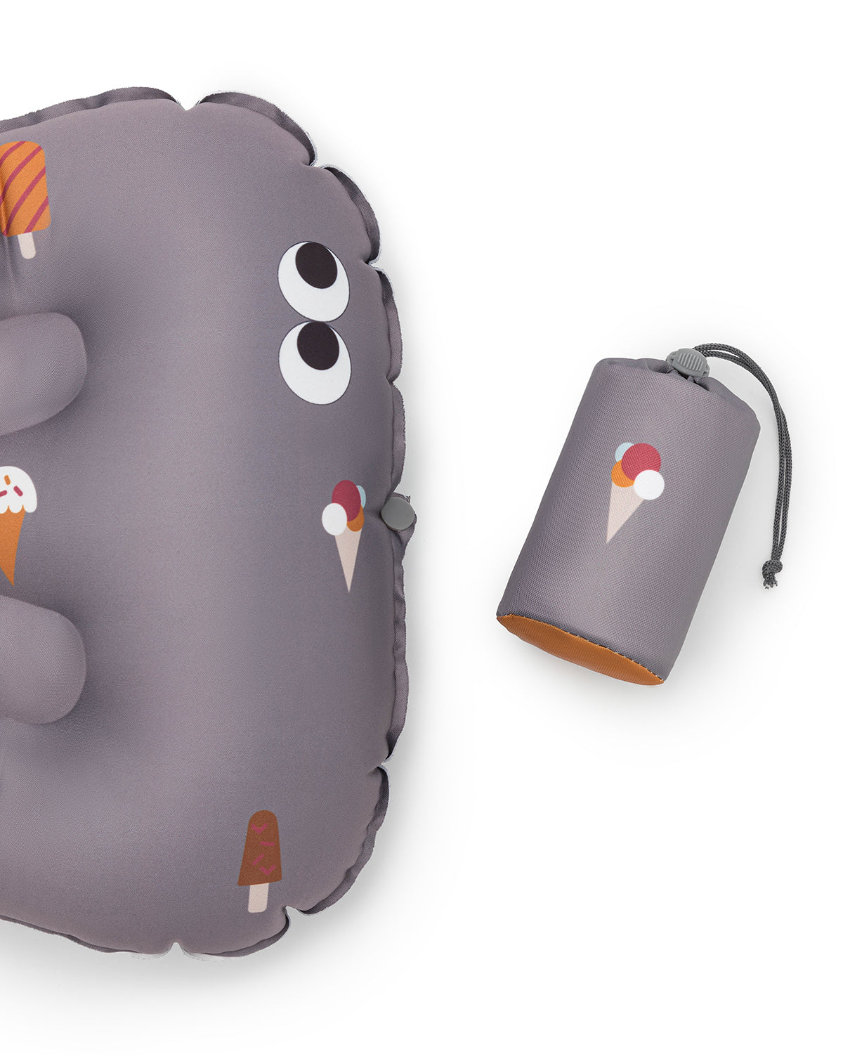 alt="Inflatable child booster seat cushion with carry bag, elastic strap, and anti-slip dots"