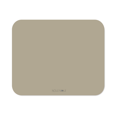 XL placemat in olive haze gray. Perfect to protect the table surface from spills and scratches.