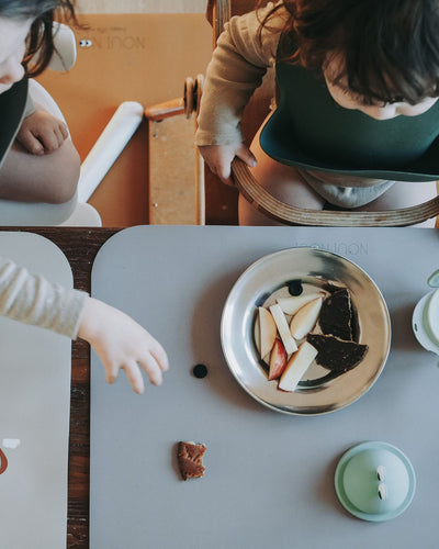 Cocoa placemat. Perfect to protect the table surface from spills and scratches.