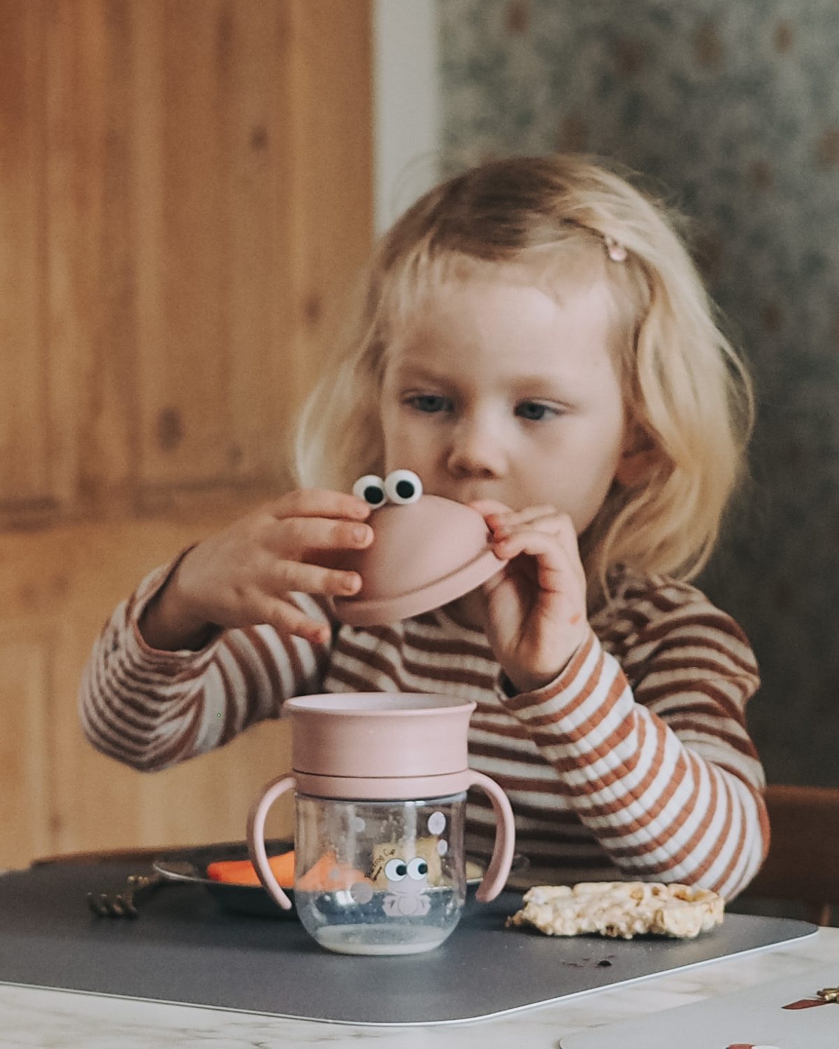 Frog Cup® 360° Leak-Proof Trainer Cup with Handles - Rosa
